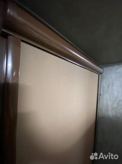 Рулонные шторы зебра в коробе J2829