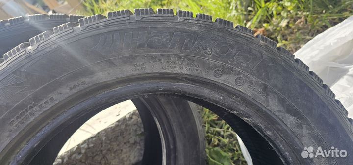 Hankook Winter I'Pike 215/55 R16