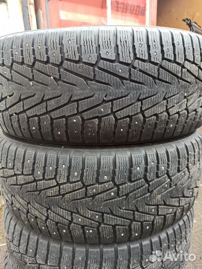 Nokian Tyres Hakkapeliitta 7 285/60 R18 116R