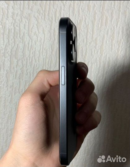 iPhone 15 Pro, 256 ГБ