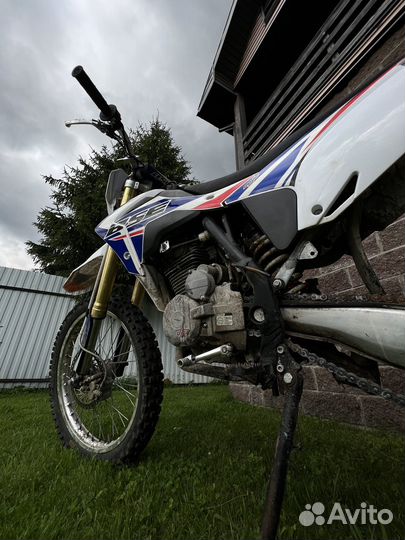 Кроссовый мотоцикл BSE J1-250e