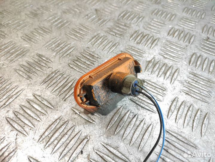 Повторитель в крыло левый Ford Fusion 2002-2012