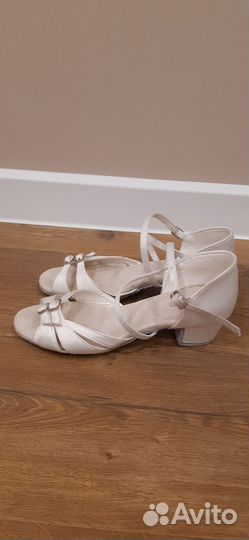 Бальные туфли для девочки