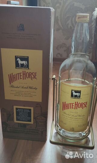 Бутыль 4.5л на качелях