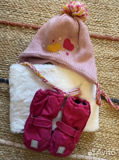 Варежки шапка и снуд