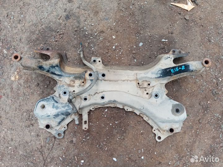 Подрамник на Тойота Королла Е15/2009 год