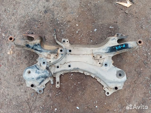 Подрамник на Тойота Королла Е15/2009 год