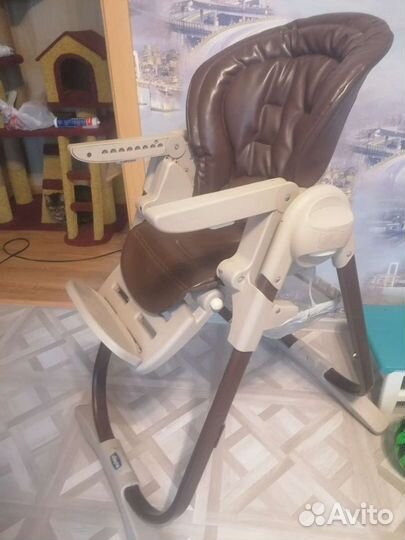 Стульчик для кормления Chicco Polly Magic