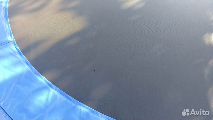 Батут с защитной сеткой