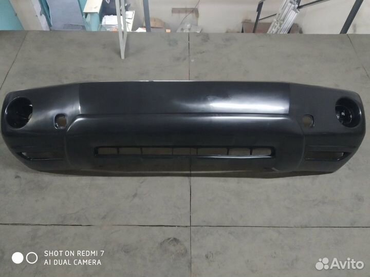 Бампер Тойота Хайлендер 03-07 г.в