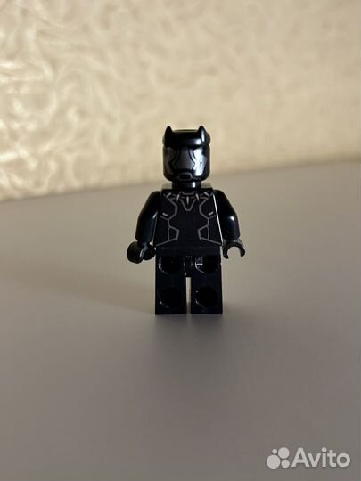 Lego минифигурка Чёрная Пантера