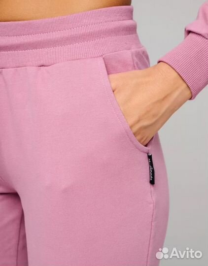 Спортивный костюм женский