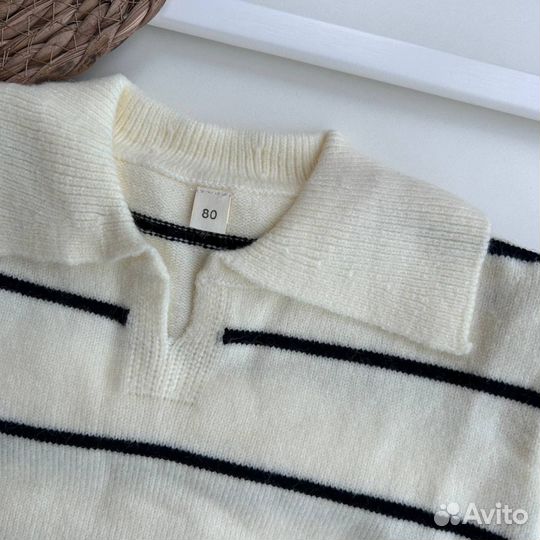 Свитер детский новый