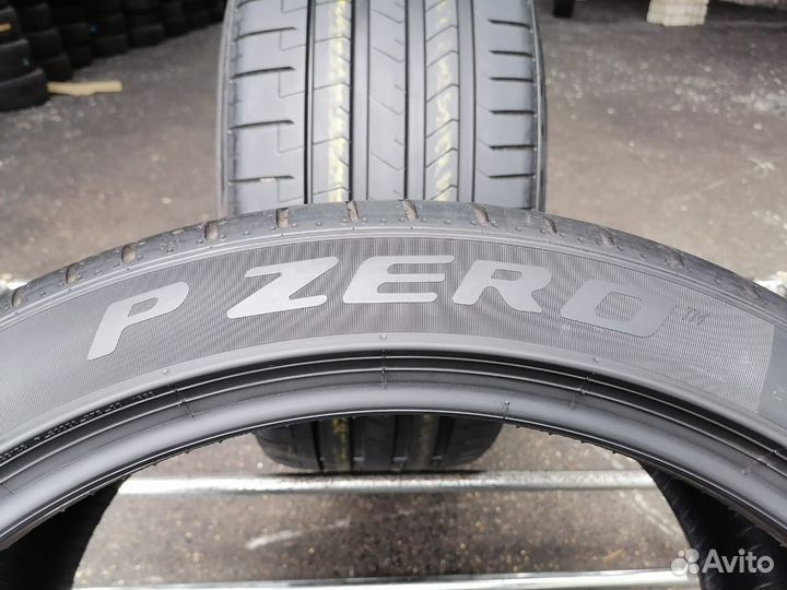 Pirelli P Zero 275/35 R20