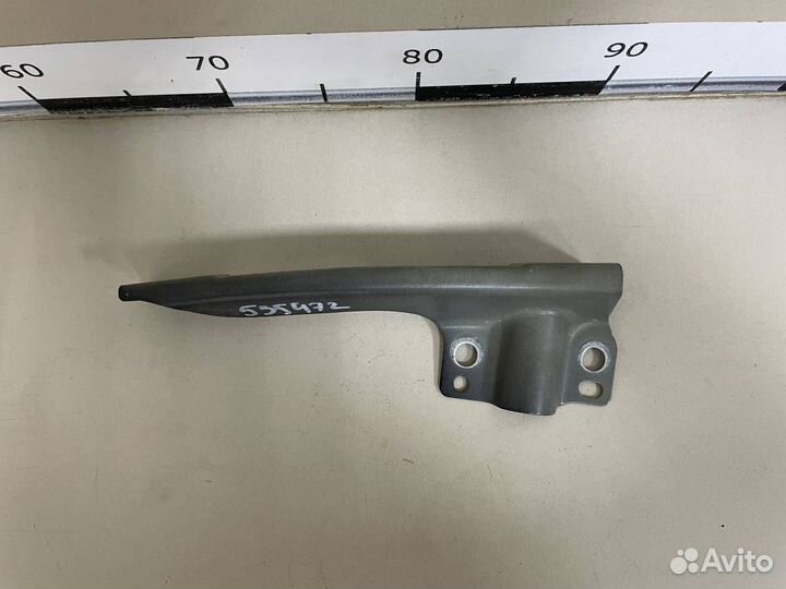 Кронштейн крепления крыла Volkswagen Tiguan 2017