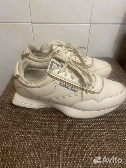 Кроссовки жен.36/23 кожа