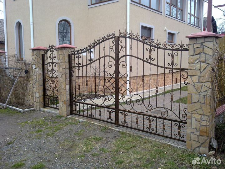 Кованые ворота