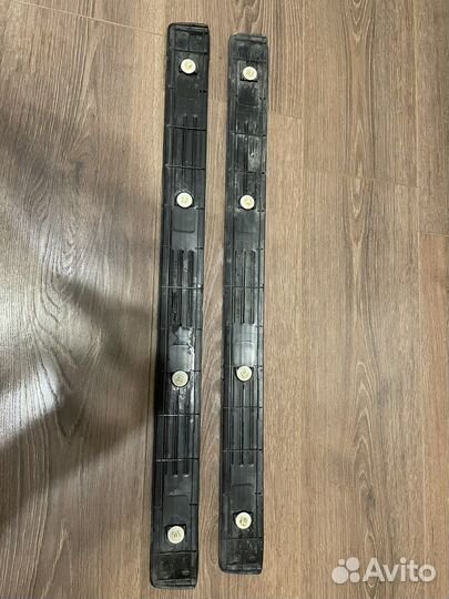 Накладки на пороги Toyota mark 2 110