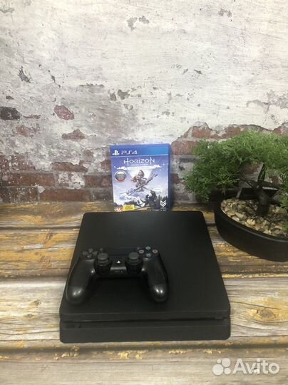 Sony PS4 slim