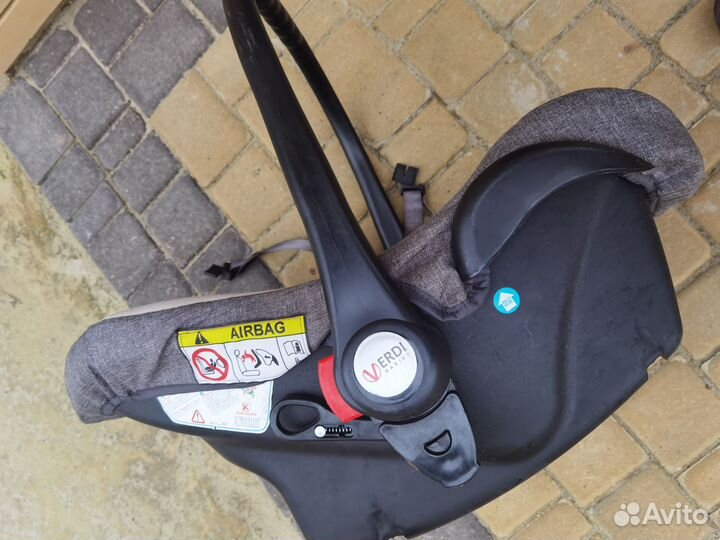 Переноска для детей в машину