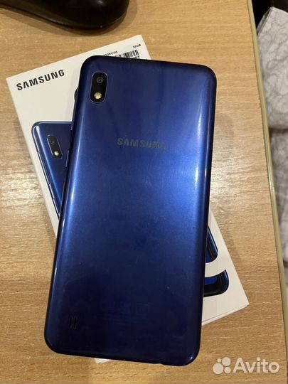 Samsung Galaxy A10, 2/32 ГБ