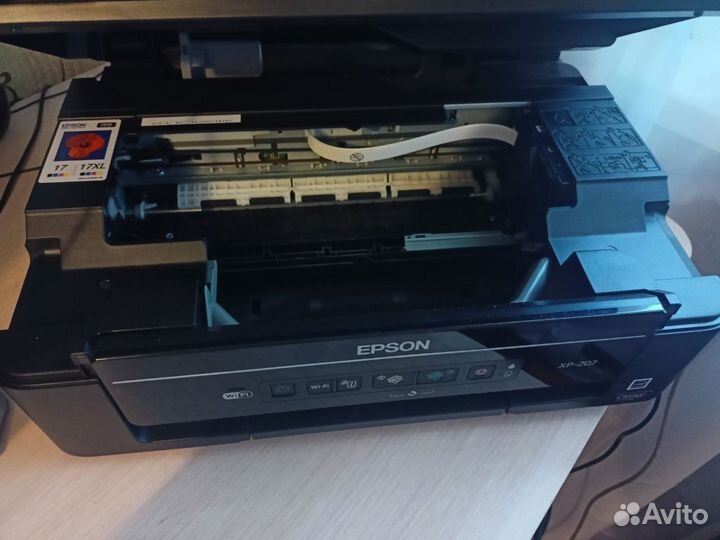 Цветной лазерный принтер Epson XP - 207