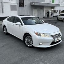 Lexus ES 2.5 AT, 2014, 124 972 км, с пробегом, цена 2 490 000 руб.