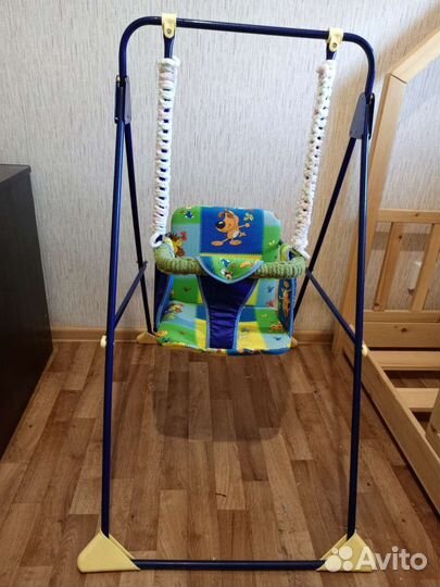 Детская качелька