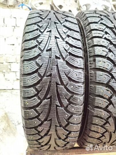 Hankook Winter I'Pike 215/65 R17 98T