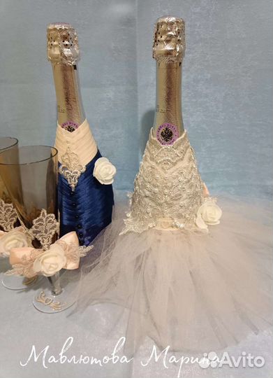 Бутылки шампанского 