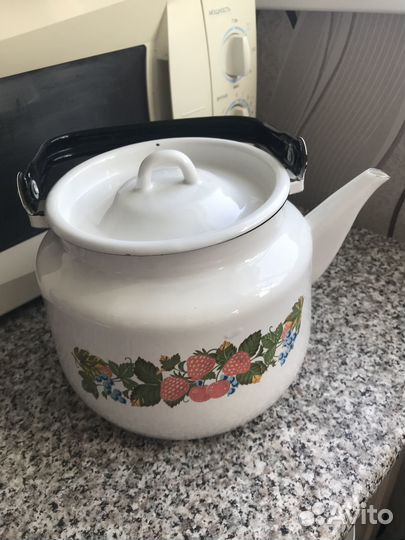 Чайник эмалированный СССР новый