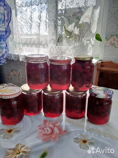 Кабачки. Огурцы. Помидоры. Соленья. Варенье