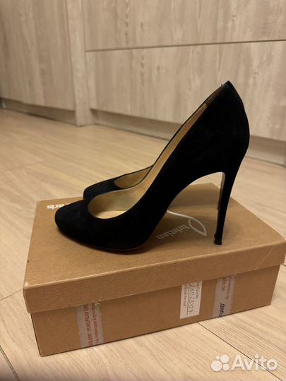 Туфли Christian Louboutin 39