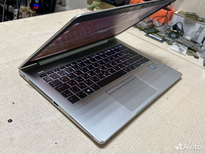 HP 830 g5 с «шпионской матрицей»