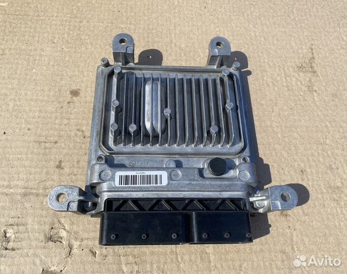 Блок управления двигателем Mercedes w205 om651