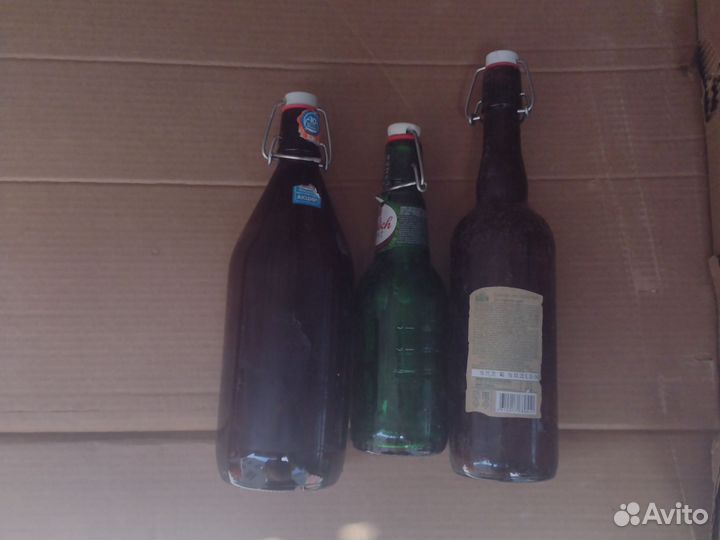 Бутылка с бугельной пробкой