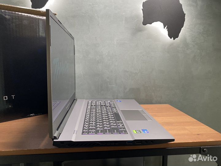 TundeRobot IPS144Hz 17,3