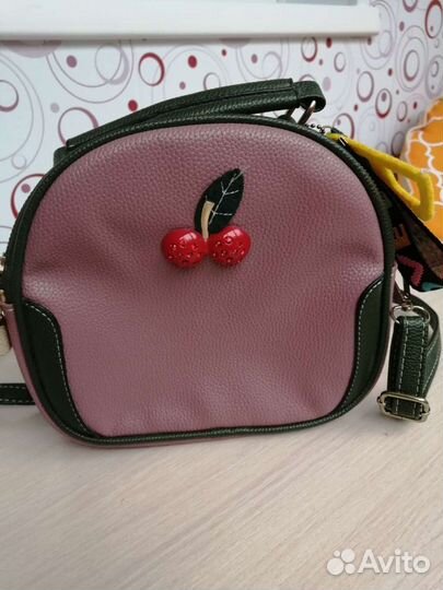 Сумочка для девочки новая