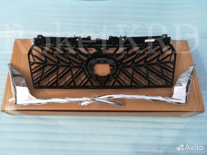 Решетка радиатора Prado 150 c 2018 г TRD