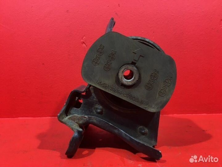 Опора двигателя левая Hyundai Santa Fe 1 D4EA 2.0