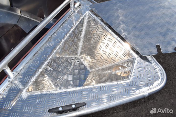 Новая моторная лодка Wyatboat 490 DCM в наличии