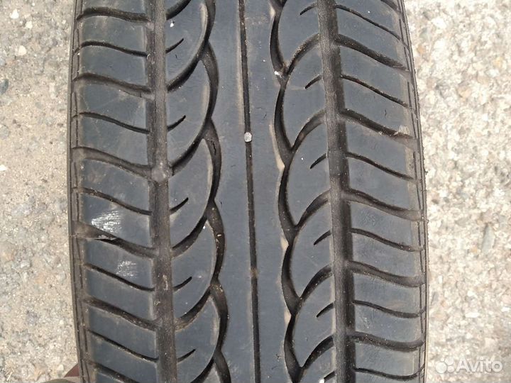 Aplus D318 165/70 R14 81