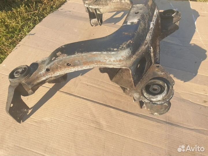 Задний подрамник bmw 3 e36