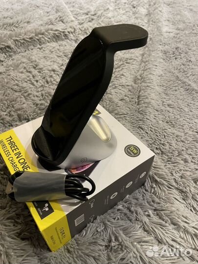 Беспроводная зарядная станция Аpple