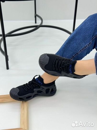 Новые кроссовочки