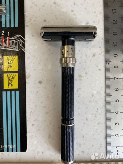 Бритвенный станок с лезвиями времён СССР новый