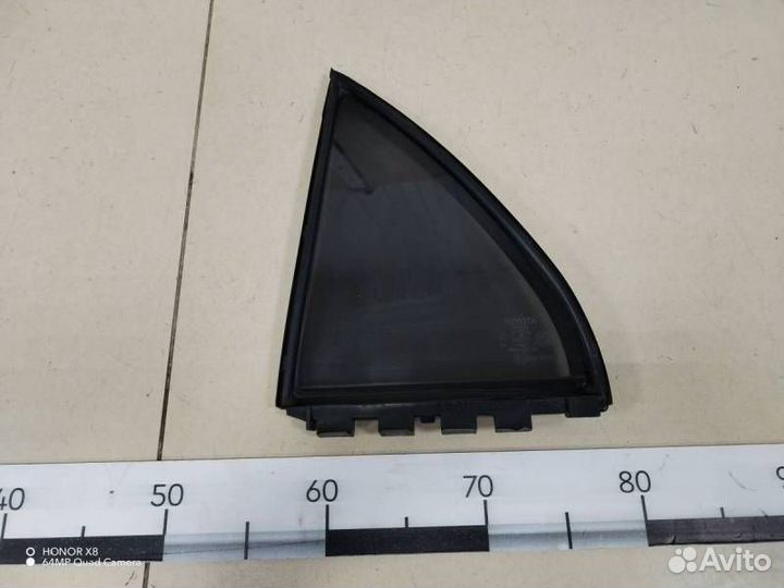 Стекло двери задней левой форточка Toyota Corolla