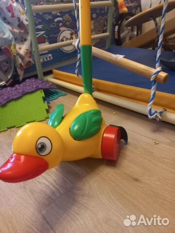 Каталка с ручкой Утенок полесье