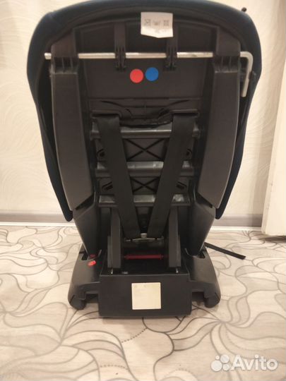 Автомобильное детское кресло от 0 до 18 кг