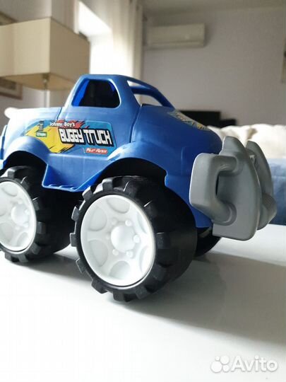 Детский автомобиль